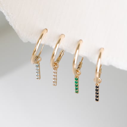 Goldene Hängeohrringe mit Smaragden Elaine