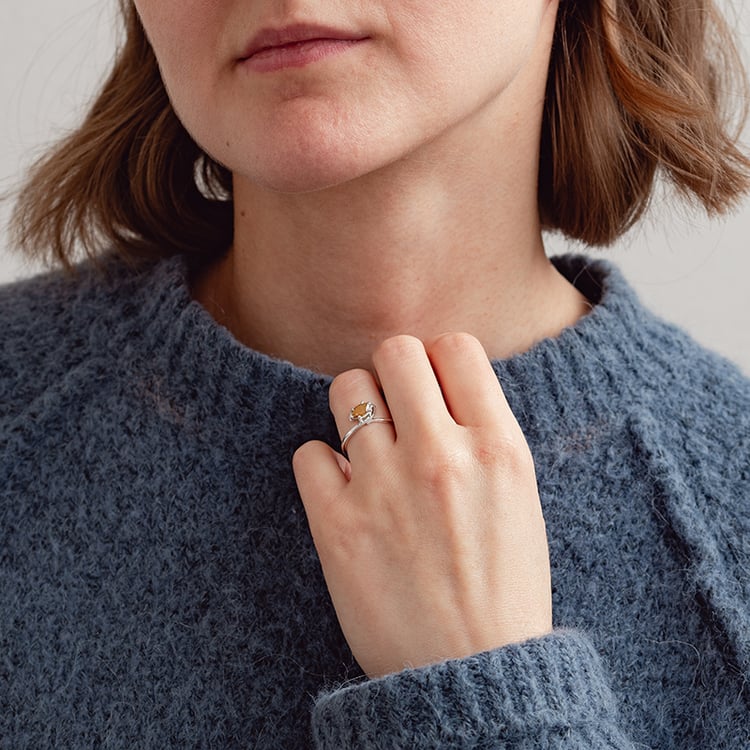 Atypischer Goldring mit Salt and Pepper Diamant in Marquise Form Tulio 132783