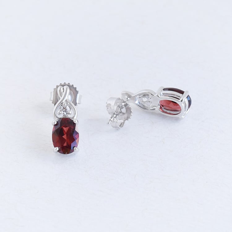 Silberohrringe mit Granaten Orvelle 96354