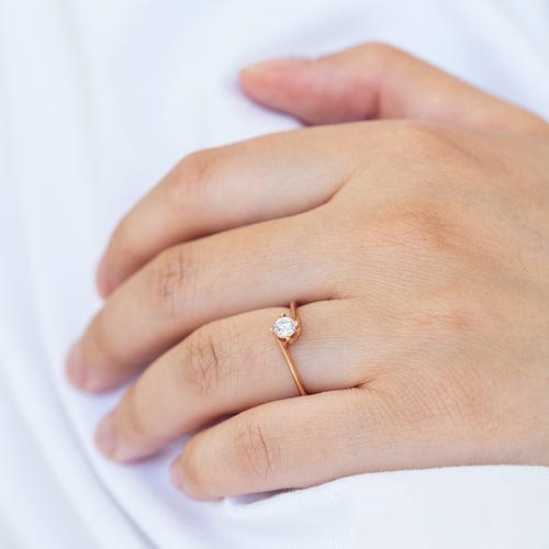 Verlobungsring mit Diamant Nami