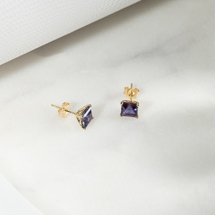 Goldene Ohrringe mit Princess-Alexandriten Enola 133067