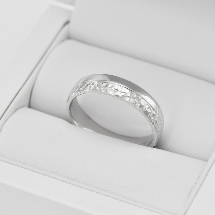 Eheringe gehämmert 34670