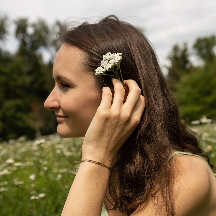 Armband mit einem Anhänger und Gravur Bar 108784