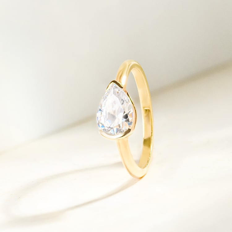 Goldring mit einem tropfenförmigen Halblünette Lab Grown Diamanten Timarete 164171