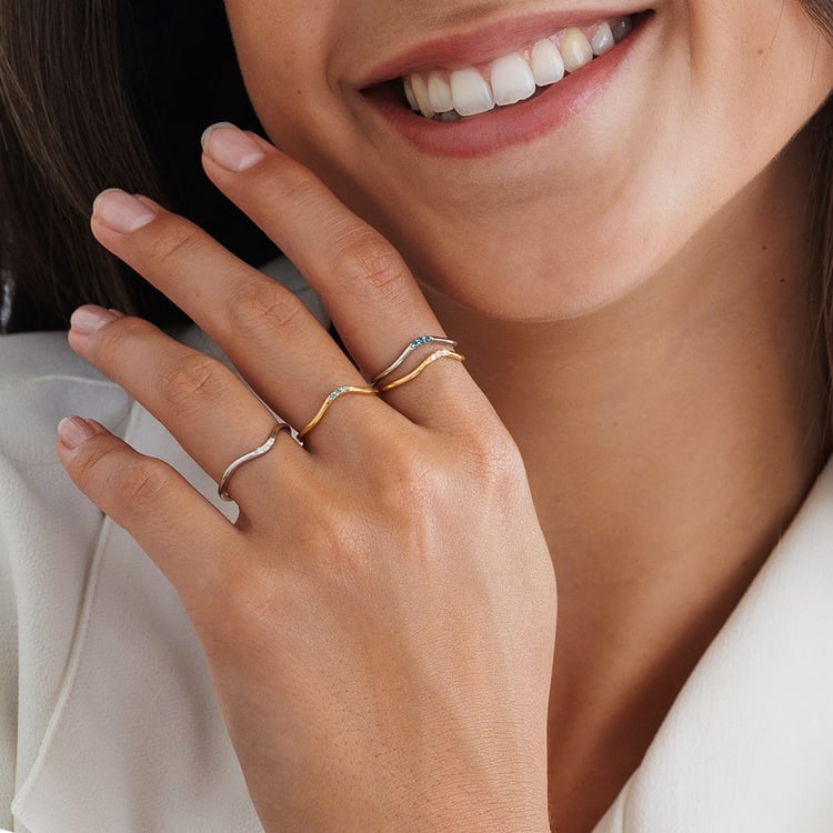 Silberring in V-Form mit drei Diamanten Cason 157754