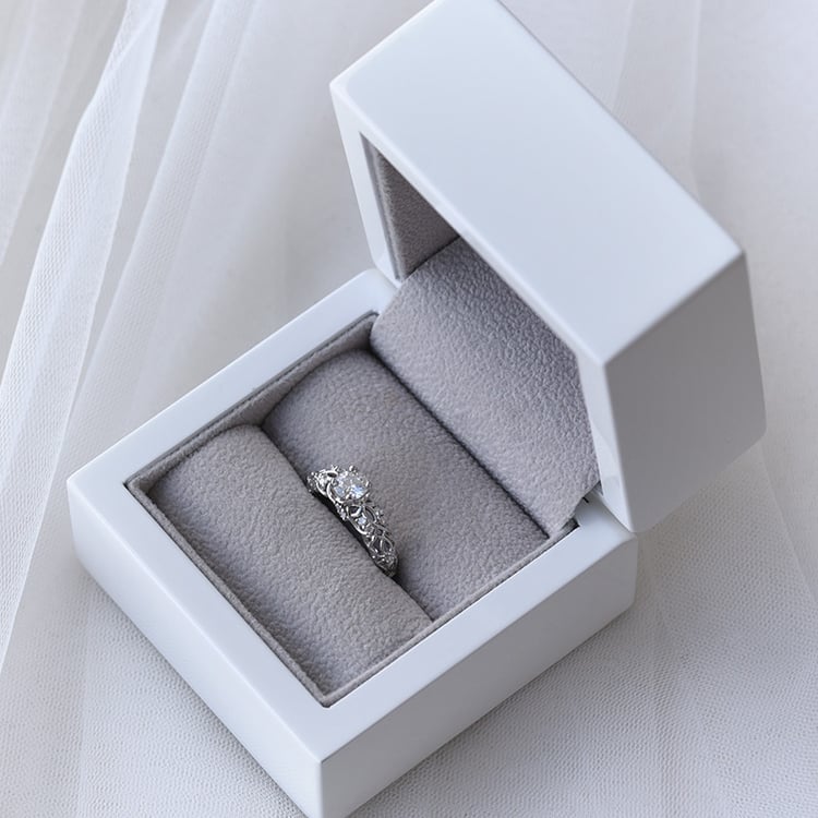 Vintage-Verlobungsring aus Gold mit Diamanten Chantal 69436