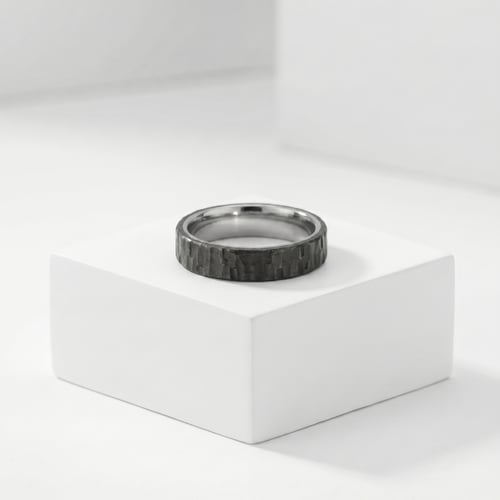 Flacher Ringe aus Carbon und Titan Mika