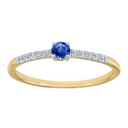 Silberring mit blauem Saphir und seitlichen Lab Grown Diamanten Mikey