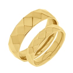 Design Eheringe aus Gold mit Muster Becy