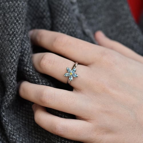 Verlobungsring mit Topasen und Diamanten Zusia