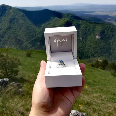 Verlobungsring mit Topas