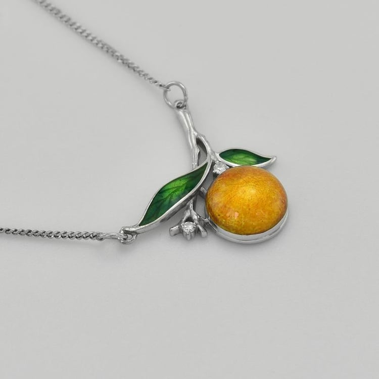 Silberne Diamanthalskette mit Emaille und Orange Naranda 43397