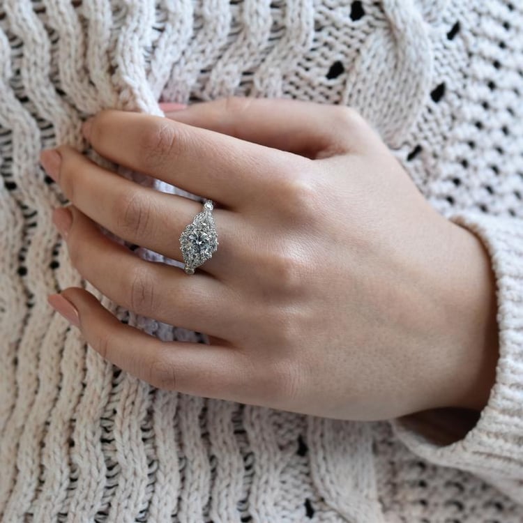 Verlobungsring mit Diamant im Halo-Stil Uviola 40629