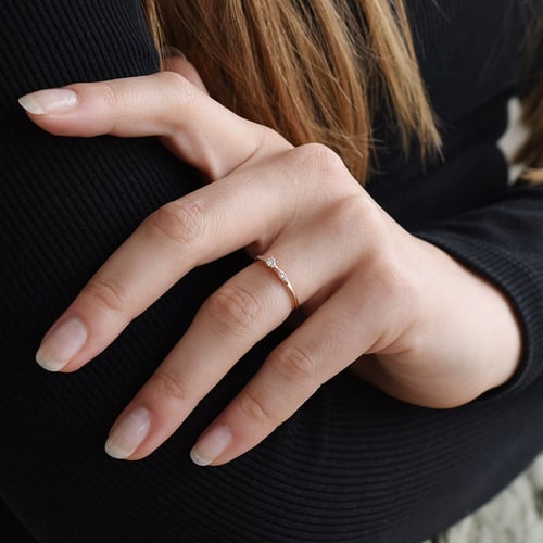 Ring mit seitlichen Lab Grown Diamanten Klemen