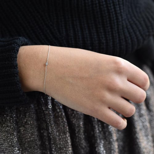 Goldenes Armband mit kubischem Diamant Memore