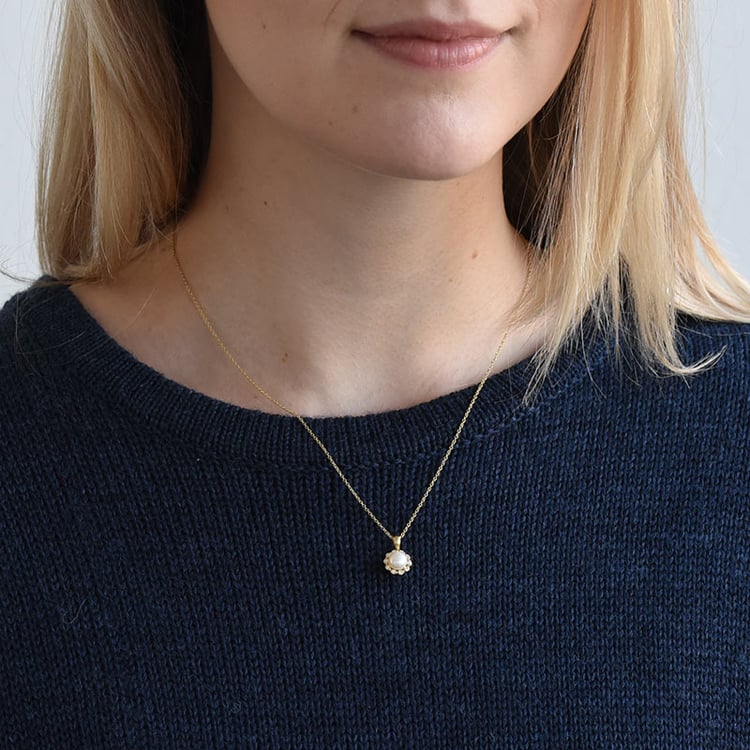 Goldene Anhänger mit Perle und Diamanten Elizabella 74409