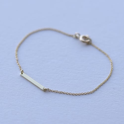 Minimalistisches Goldarmband Bar