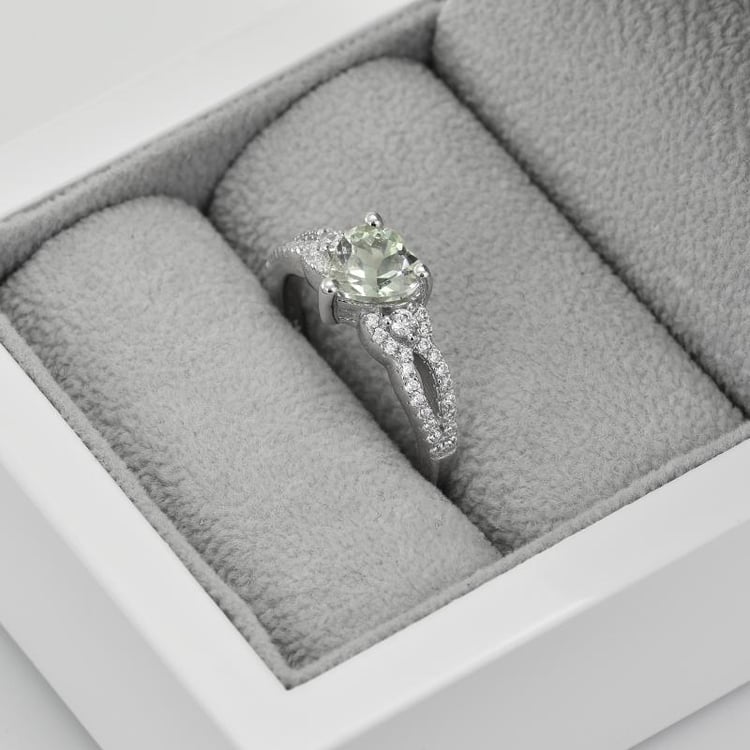 Ring aus Silber mit Amethyst 40521