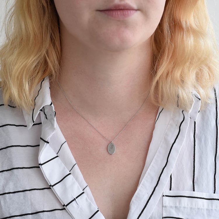 Personalisierter Anhänger aus Silber mit Gravur einer Blume Ihrer Wahl Daisy 88052