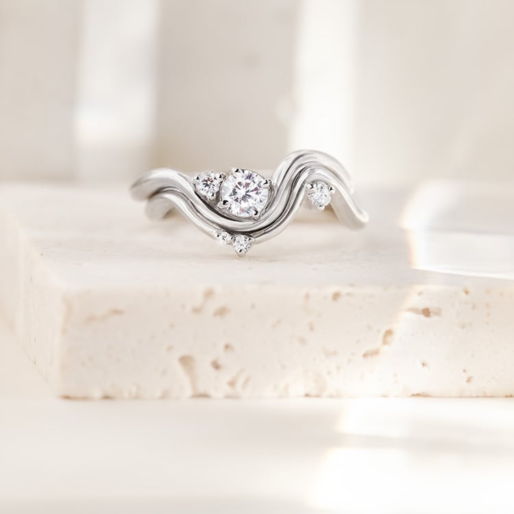 Ring mit rundem Diamanten 154961