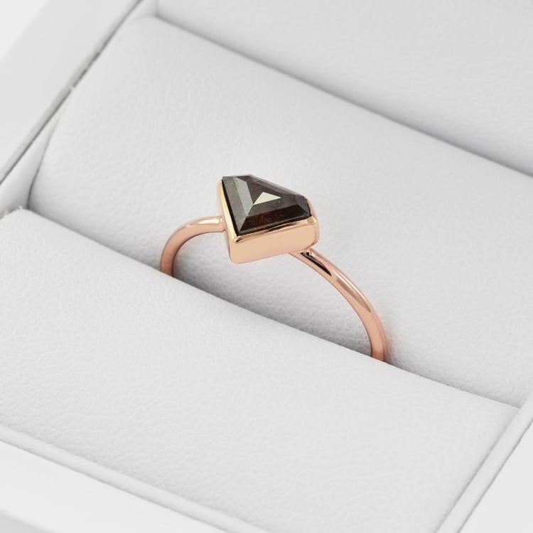 Goldring mit Salt and Pepper Diamant Vetries 34967