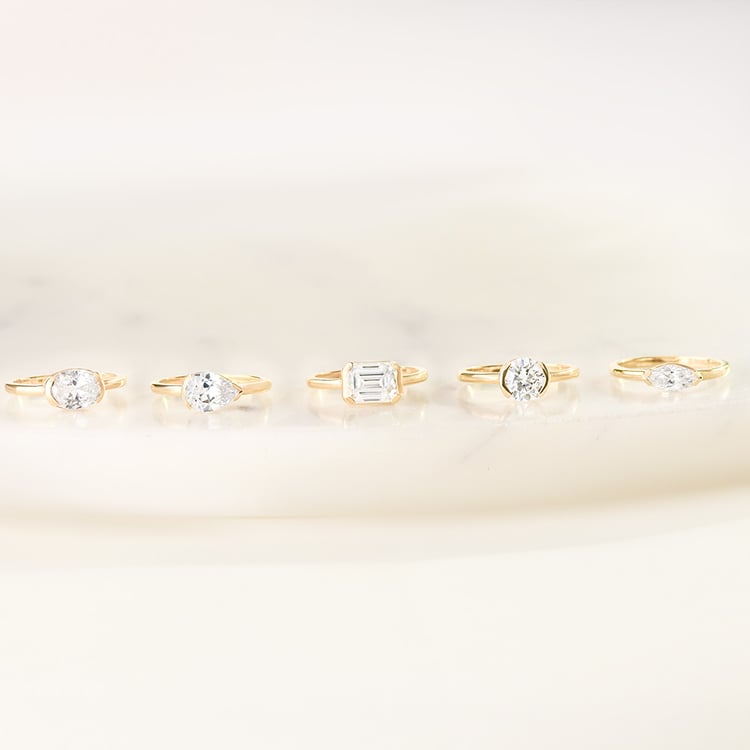 Goldring mit ovalem Halblünette Lab Grown Diamanten Hortensia 164281