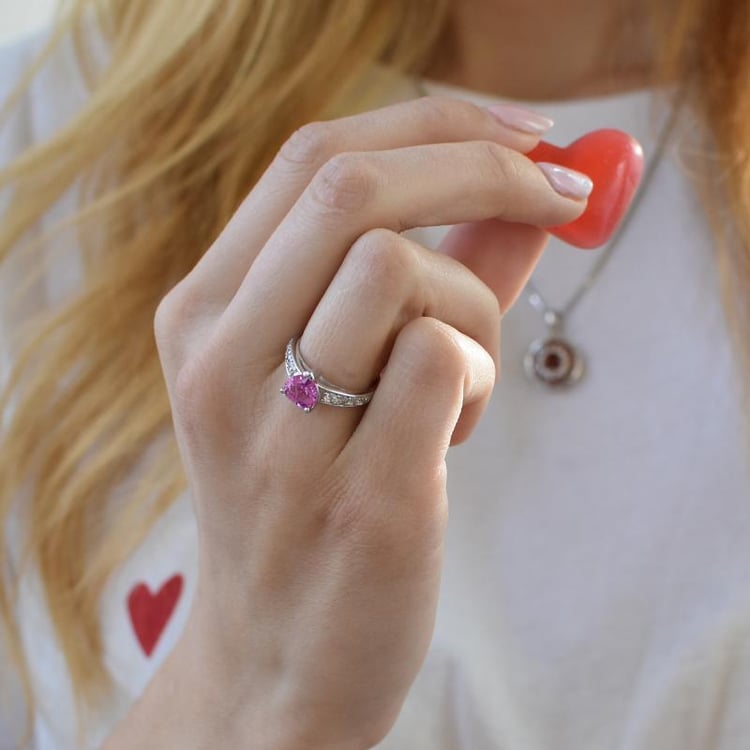 Ring mit Saphir 16508