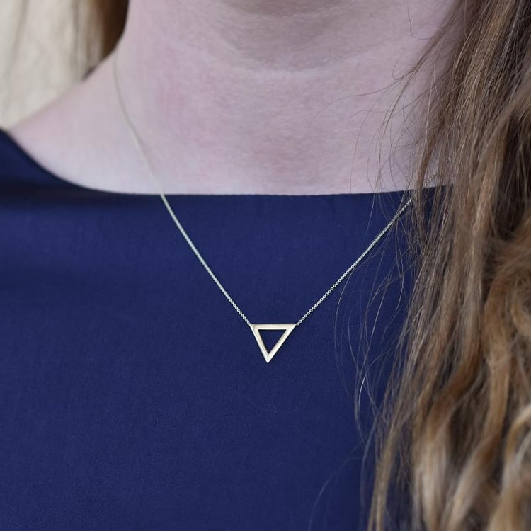 Anhänger in Dreiecksform 10364