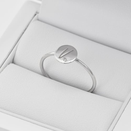 Ring aus Gold mit Diamant und Gravur Narik
