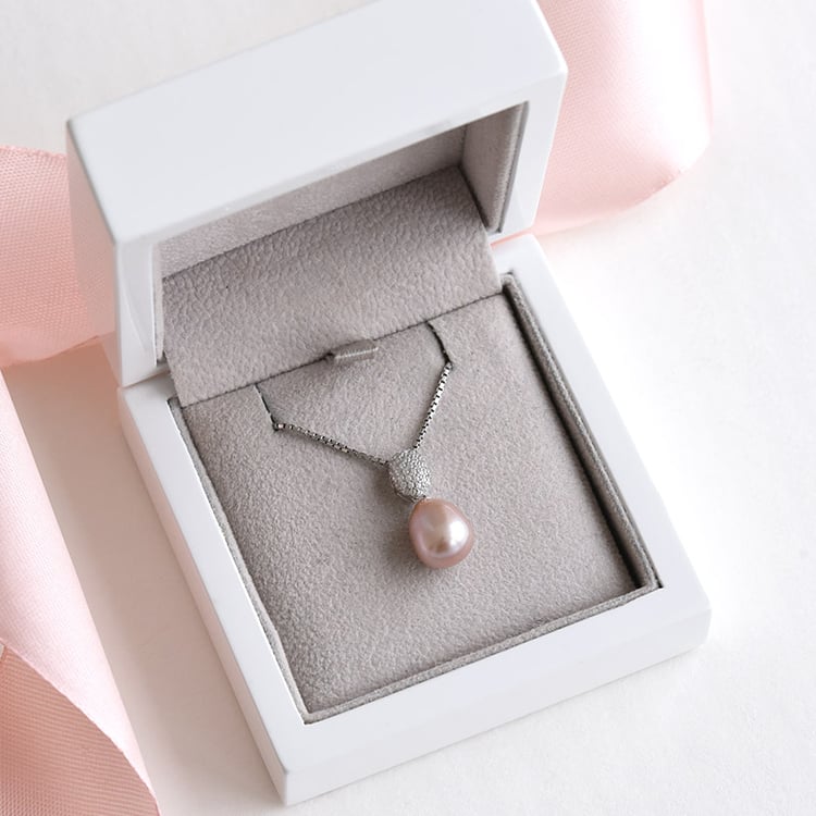 Silberner Anhänger mit lavendelfarberner Perle und Zirkonia Viktoria 78013