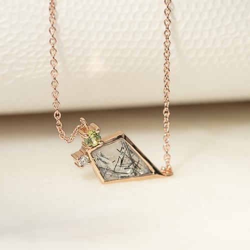Halskette mit Rutilkristall, Olivin und Diamant Milly