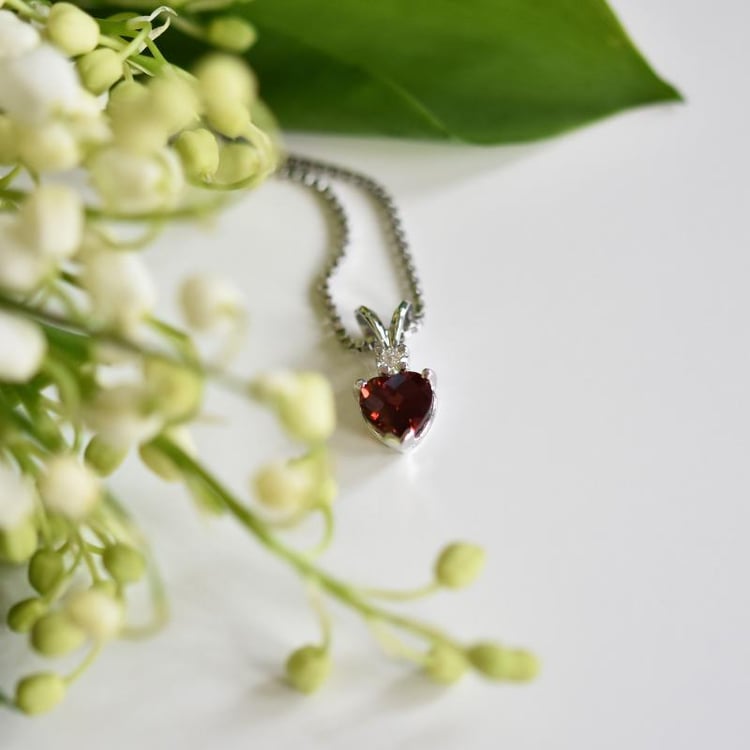 Granat und Diamant Halskette 19642