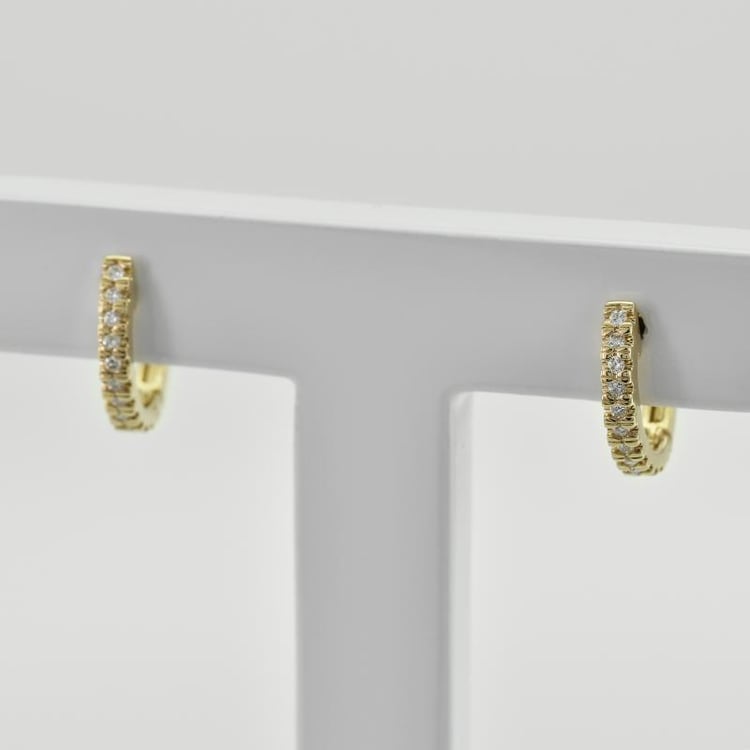 Silberne elegante Ohrreifen mit Lab Grown Diamanten Gomati 104007