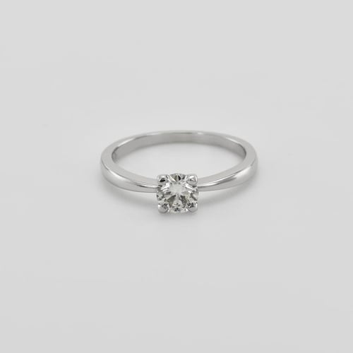 Klassischer Verlobungsring mit Lab Grown Diamant Enemie
