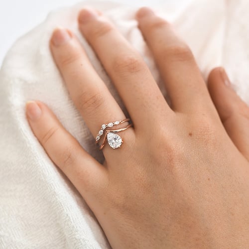 Originelles Verlobungs-Set aus Ringen mit Lab Grown Diamanten Kristine