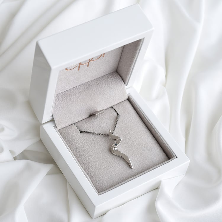 Silberner Anhänger mit blauem Diamanten Shanin 86224