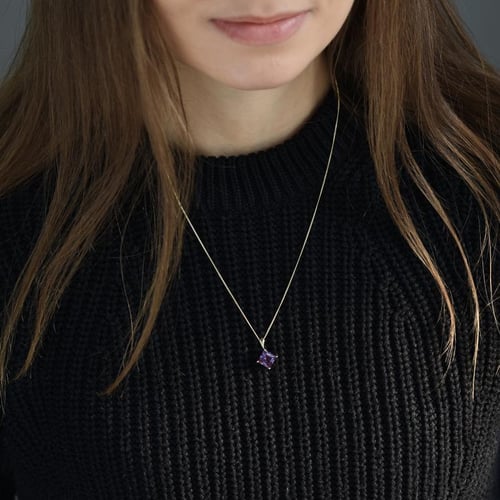 Goldanhänger mit Alexandrit Arnes