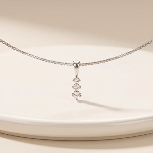 Minimalistischer Anhänger mit Diamanten Zusa