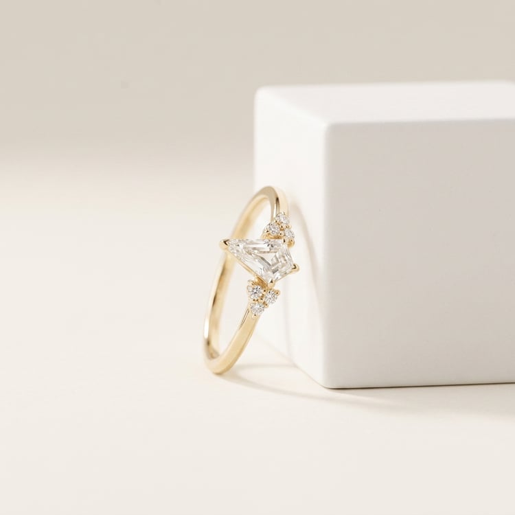 Ring mit 0.57ct IGI-zertifiziertem Lab Grown Diamanten Kettil 171414