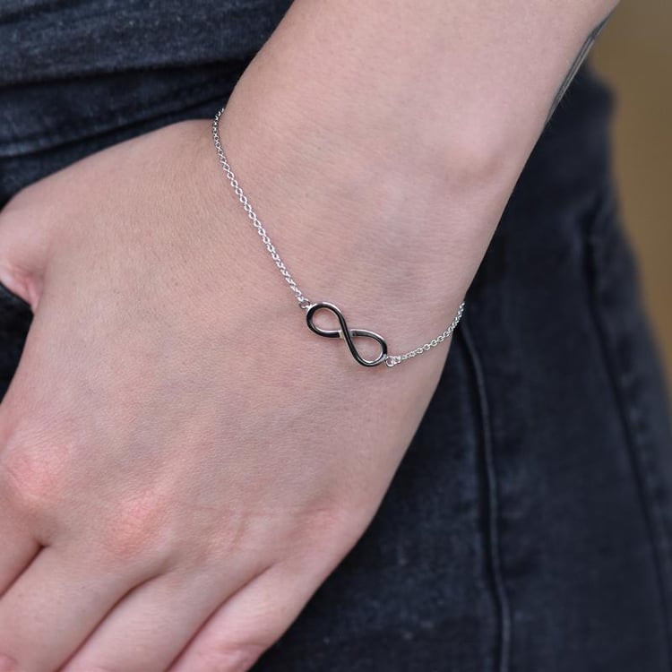 Goldenes Modearmband mit Unendlichkeitszeichen Infinity 22359