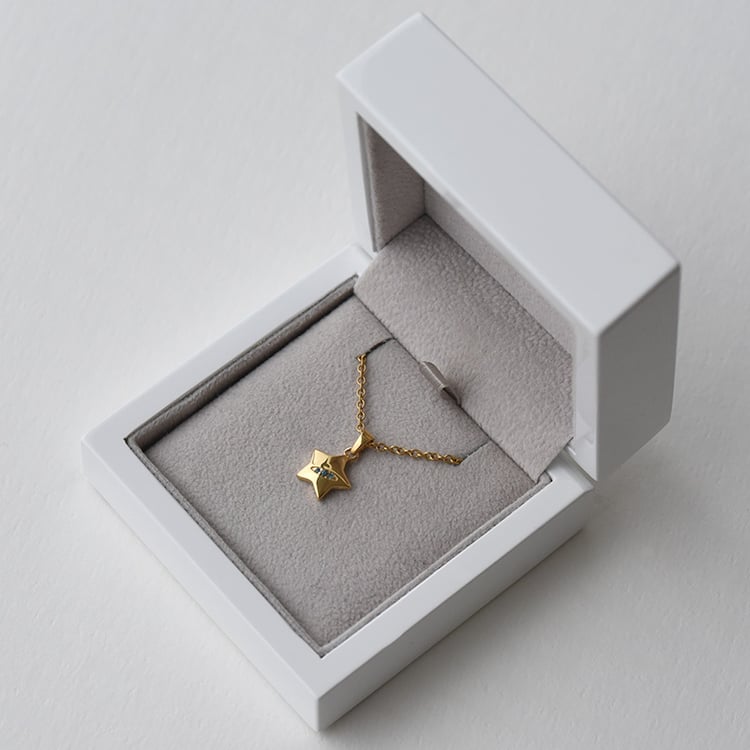 Silberanhänger in Sternenform mit blauen Diamanten Barnum 73037