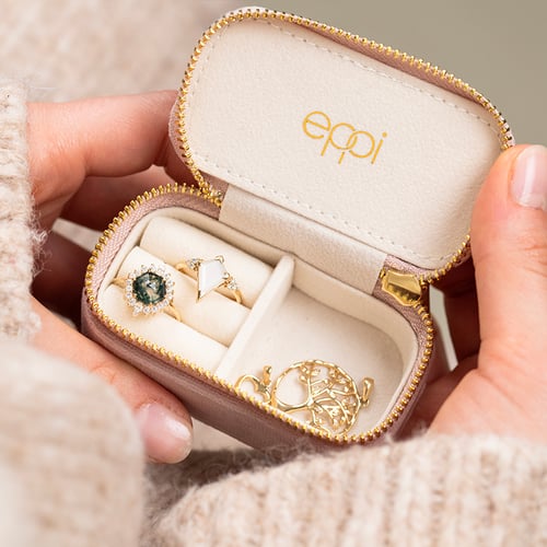 Eleganter Ring mit Moosachat und Moissaniten Melia