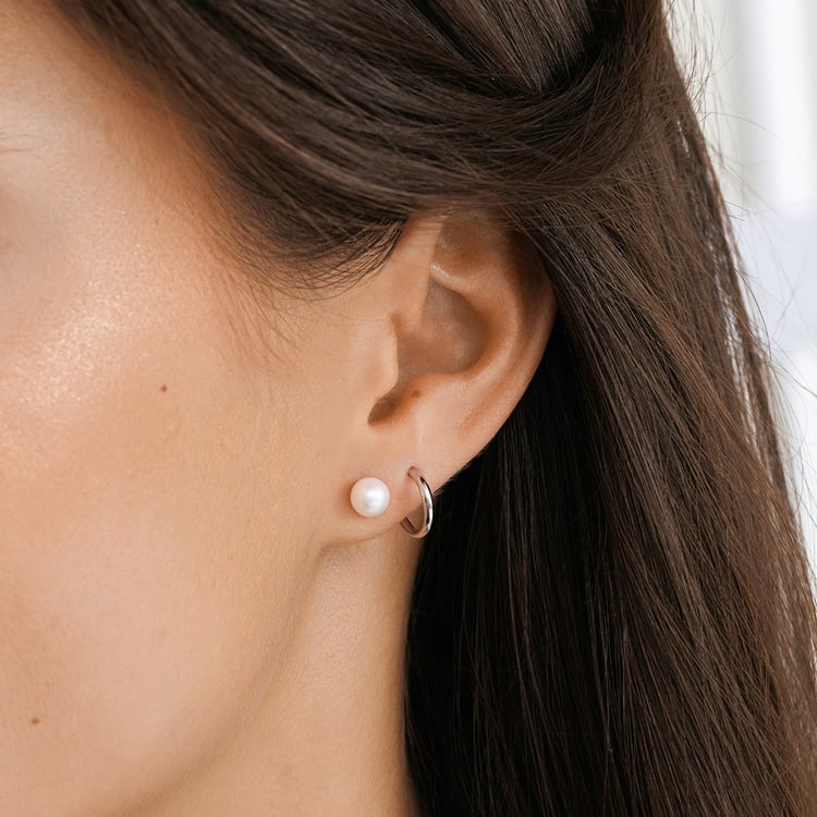 Goldene Ohrstecker mit Perlen 158442