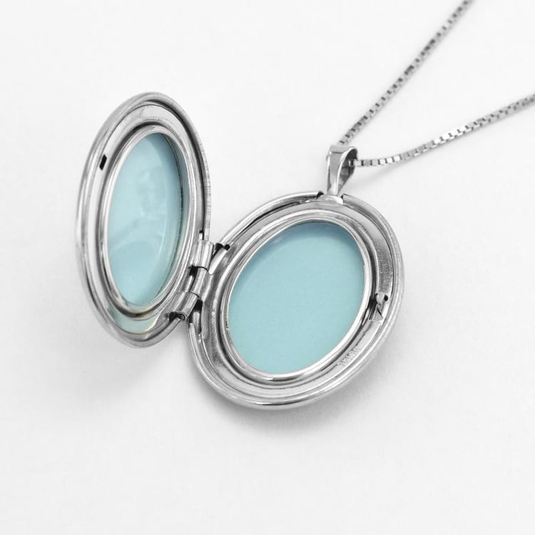 Zauberhaftes Medaillon aus Silber mit Lebensbaum Gifford 47603