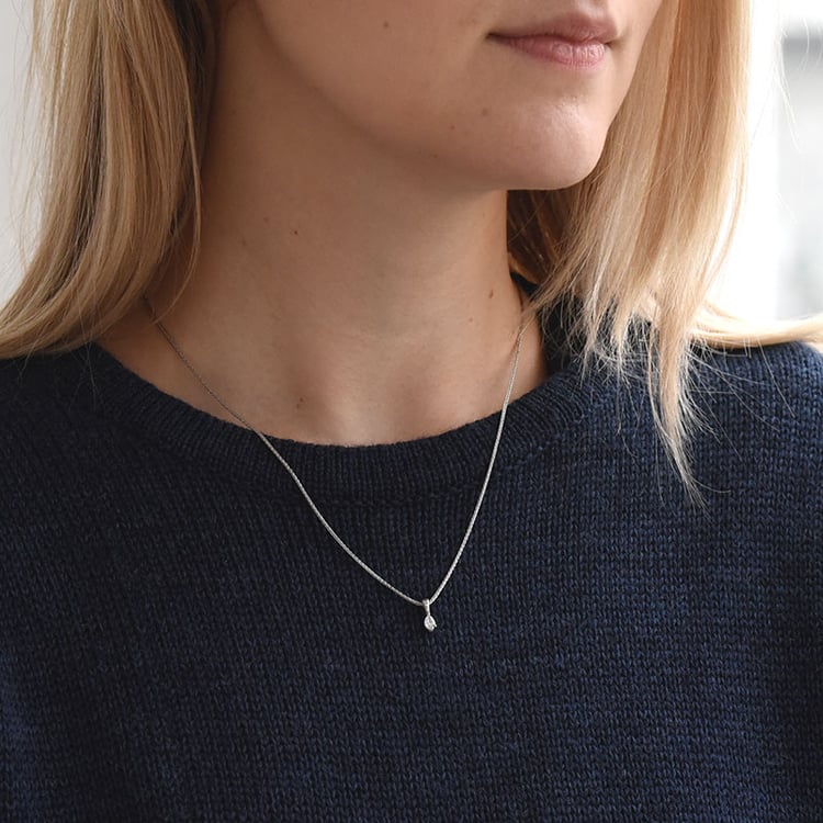 Kette aus Platin mit einem 0.19ct GIA zertifizierten Diamanten Quinn 72931