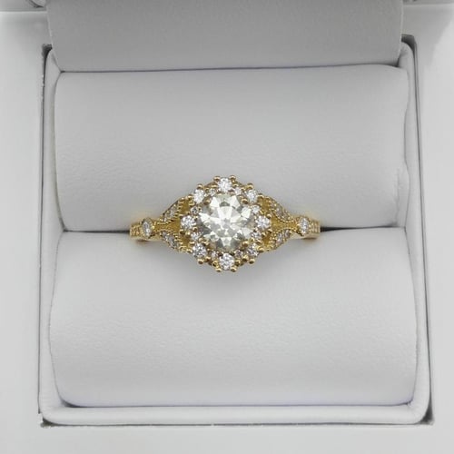 Vintage Ringset aus Gold mit eingefassten Diamanten Jill