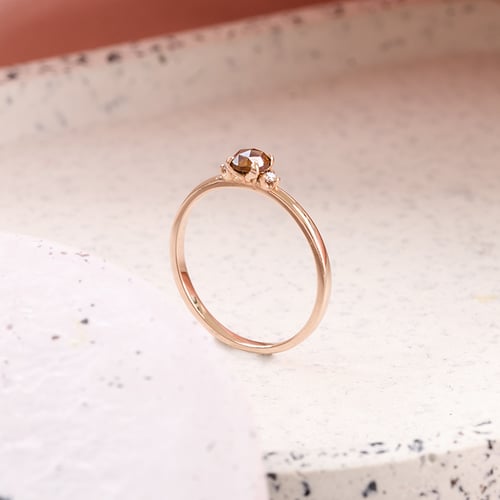 Verlobungsring mit einem braunen Salt and Pepper Diamanten Hye