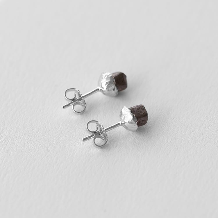 Originelle Ohrstecker mit ungeschliffenen Diamanten Ari 58506