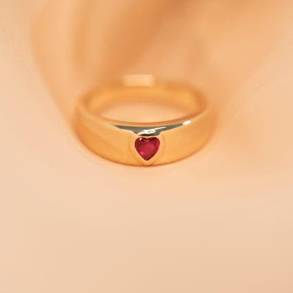 Ring mit Rubin-Herzen Maud