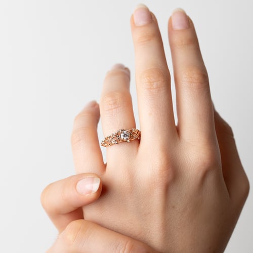 Vintage Verlobungsring in Gold mit Lab Grown Diamanten und Moissanit Chantal